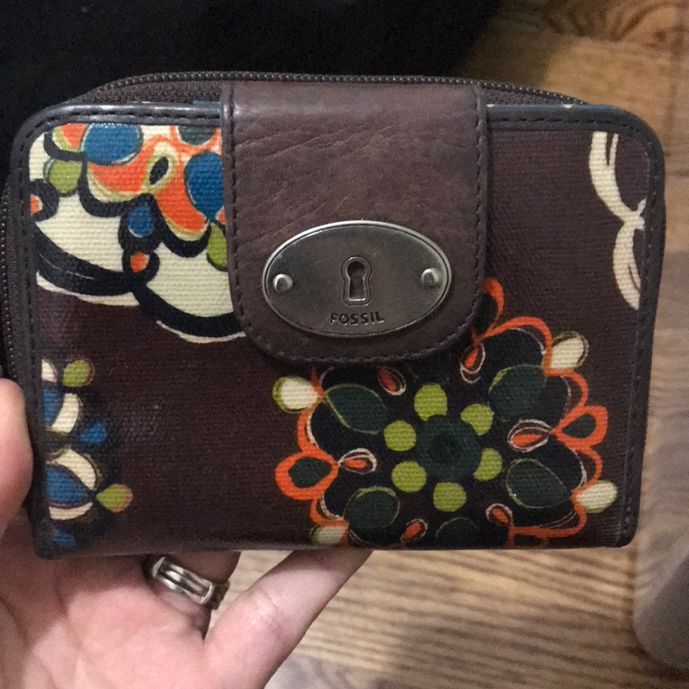 Fossil wallet